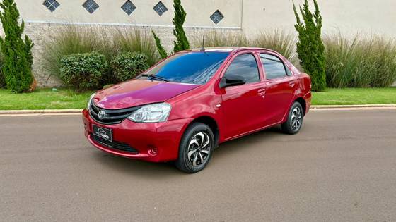 TOYOTA ETIOS 1.5 XS SEDAN 16V FLEX 4P MANUAL TOYOTA ETIOS 1.5 XS SEDAN 16V FLEX 4P MANUAL